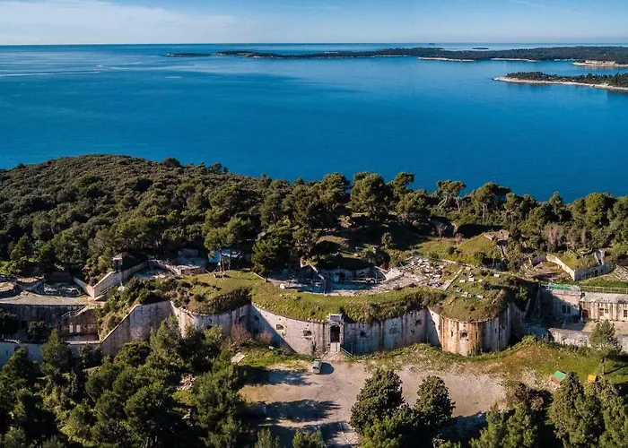 Adria Πανσιόν 3*