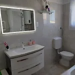 Adria 招待所 普拉