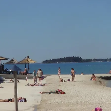 Guesthouse Adria 3* Pula