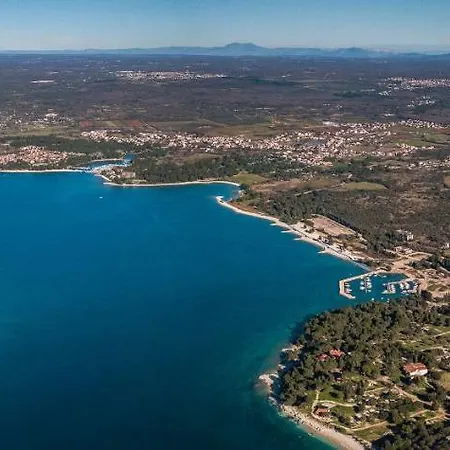 Guesthouse Adria 3* Pula