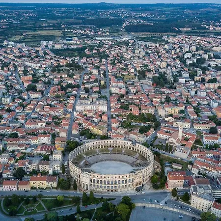 Adria Pula