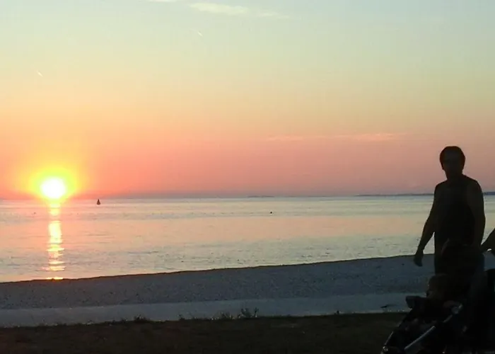 Guest house Guesthouse Adria 3*